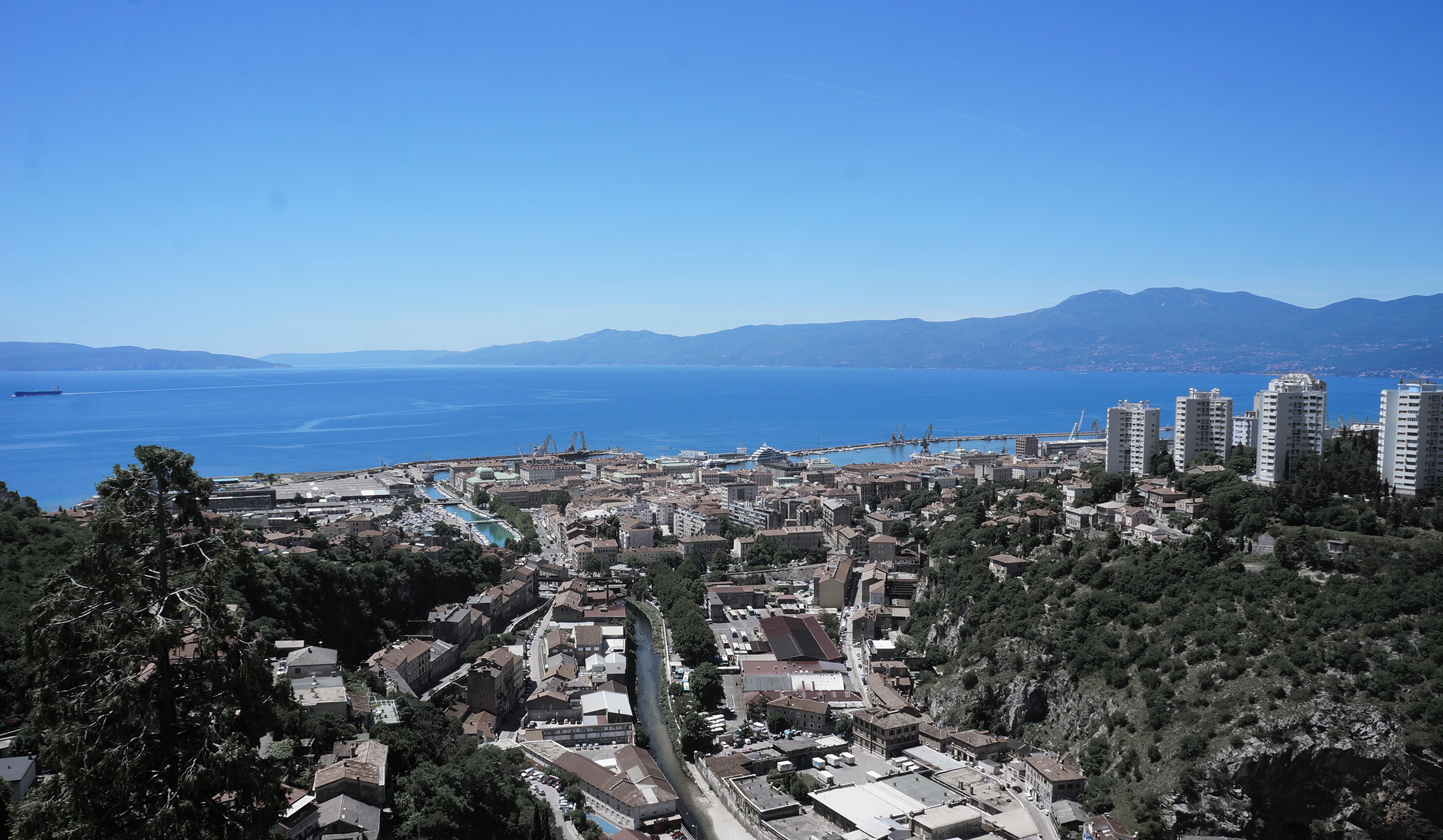 Jadransko more roofs, Sibenik